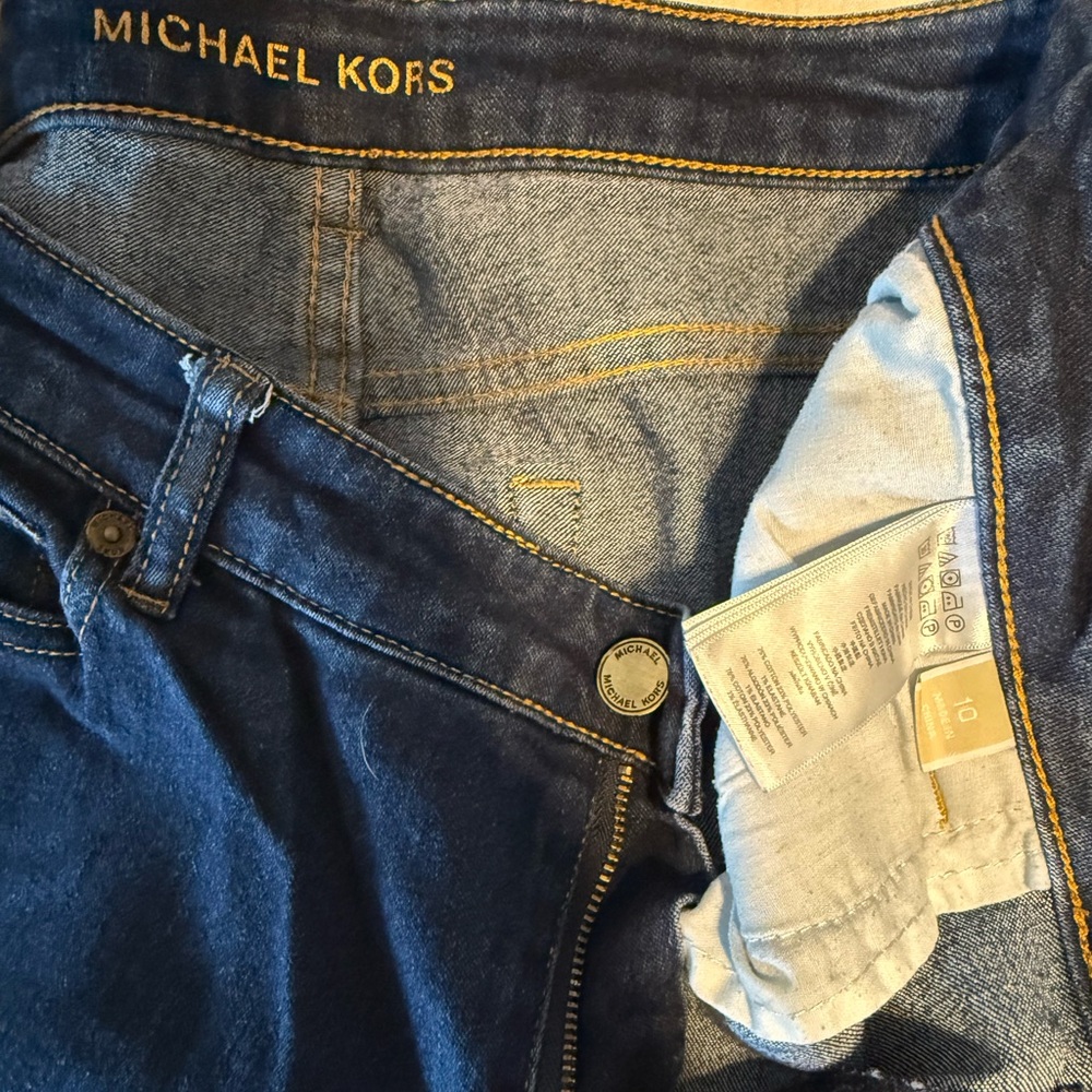 MICHAEL Michael Kors Skinny Blue Jeans with Classic Twill Weave